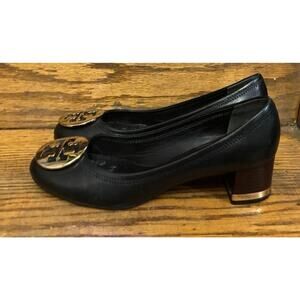 Tory Burch Amy Logo Pump Heels Shoes Womens Size 8.5M Black Leather Slip On